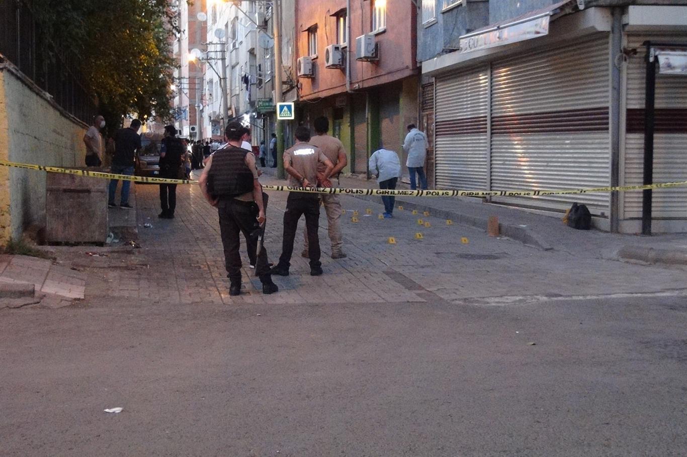 Diyarbakır’da iki grup arasında silahlı kavga