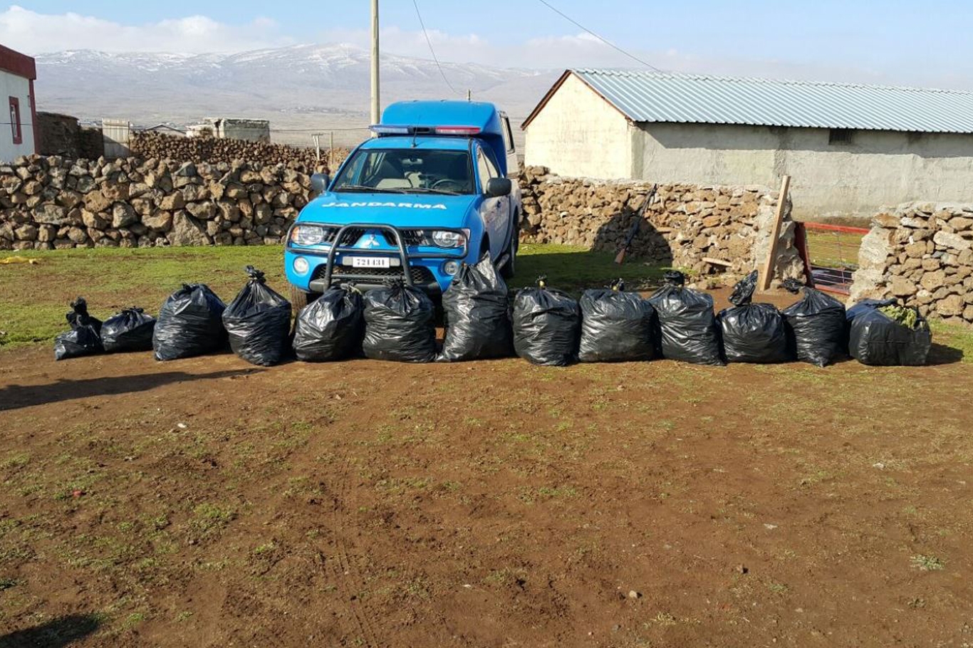 Diyarbakır’da 135 kilo esrar ele geçirildi