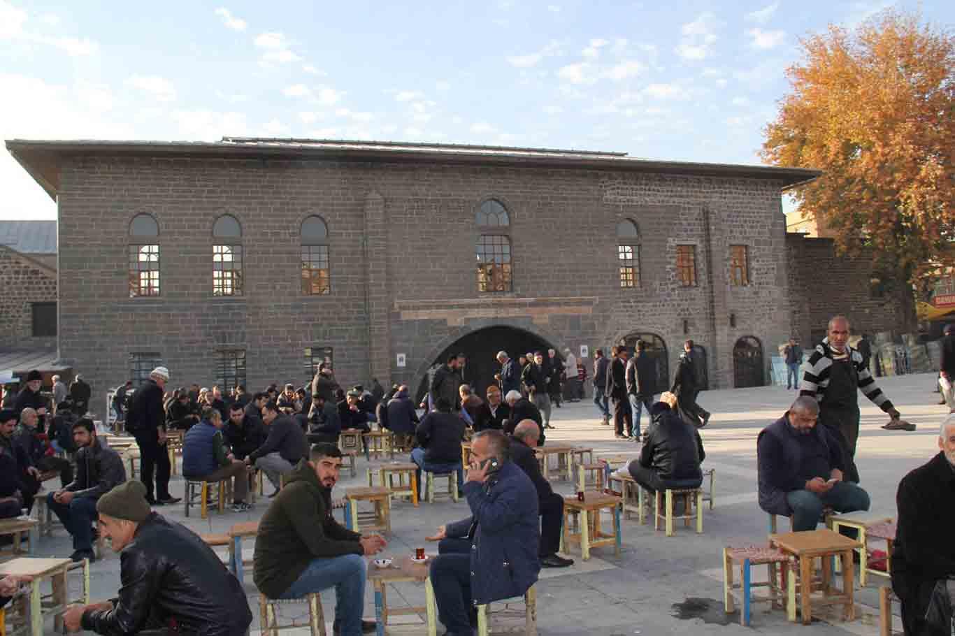 Diyarbakırlılar: Türkiye israili devlet olarak tanımamalıdır