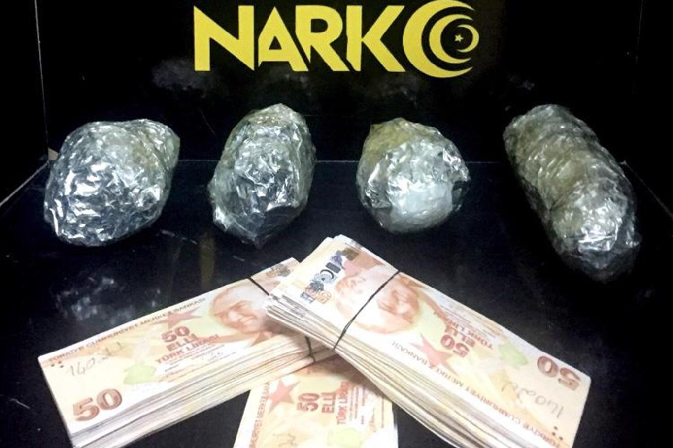 Durdurulan araçta bir kilo uyuşturucu ele geçirildi