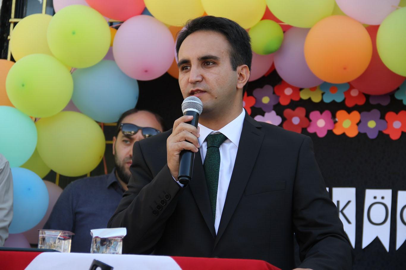 "Eğitim sadece okullara bırakılacak bir alan değildir"