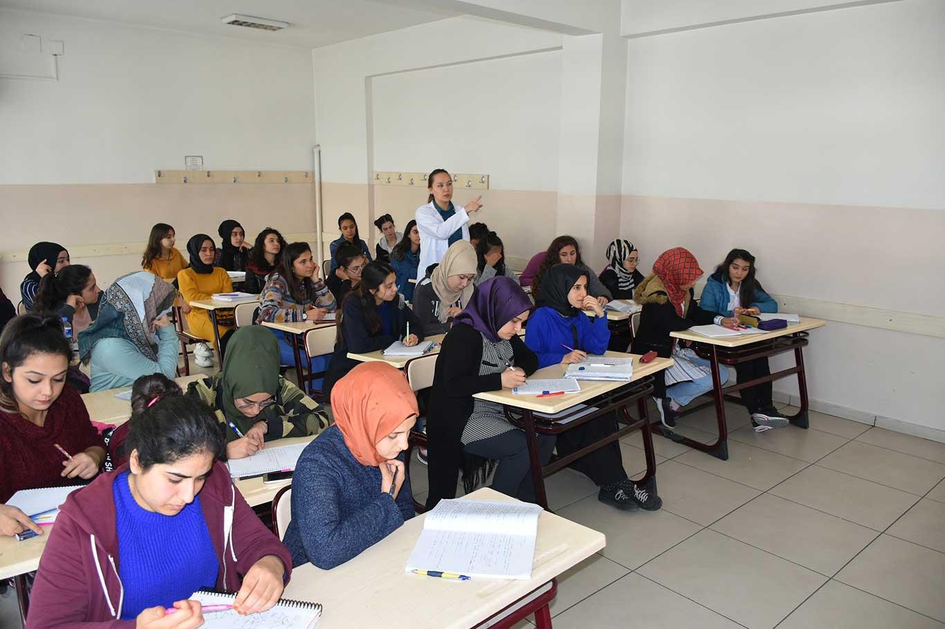 'Eğitime önem veriyoruz'