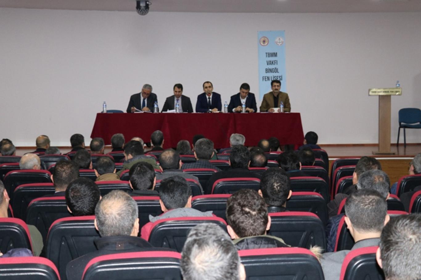 "Eğitimin kalitesi için okul müdürlerine büyük görevler düşüyor"