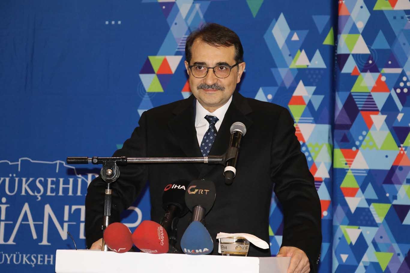 “Elektriğin yarısını ithal kaynaklardan elde ediyoruz”