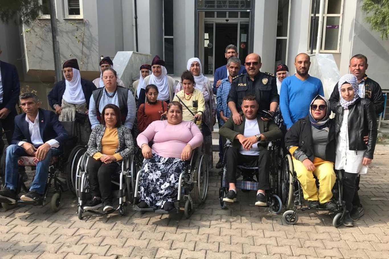 Engellilerden HDP’li belediyeye tepki yürüyüşü