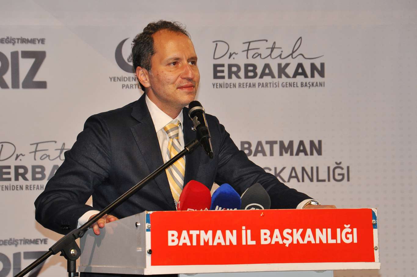 Fatih Erbakan: Ekonomik zorluklar sebebiyle evlenme oranları azaldı, boşanmalar arttı