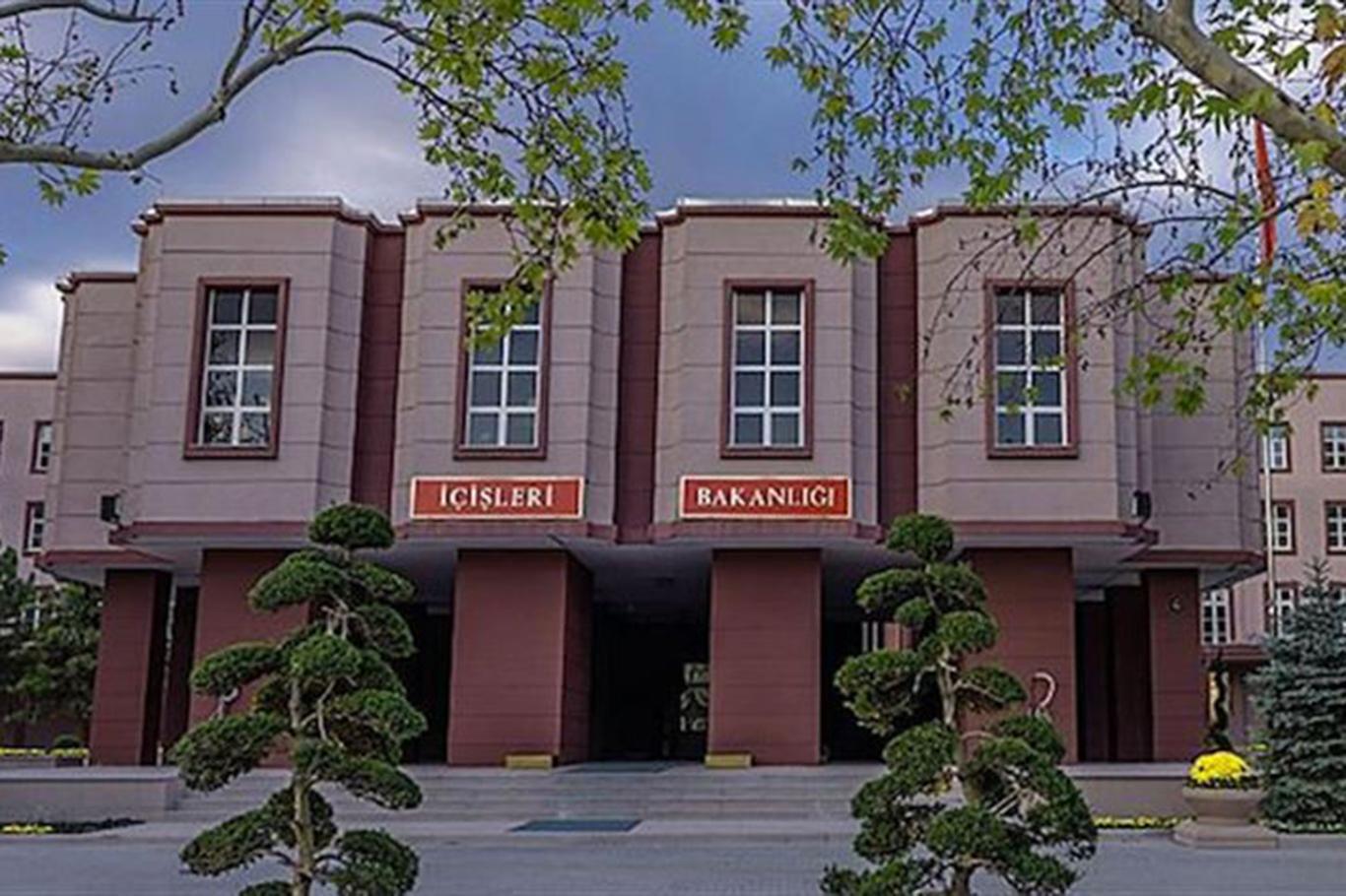 Fransa uyruklu bir YTS'li sınır dışı edildi