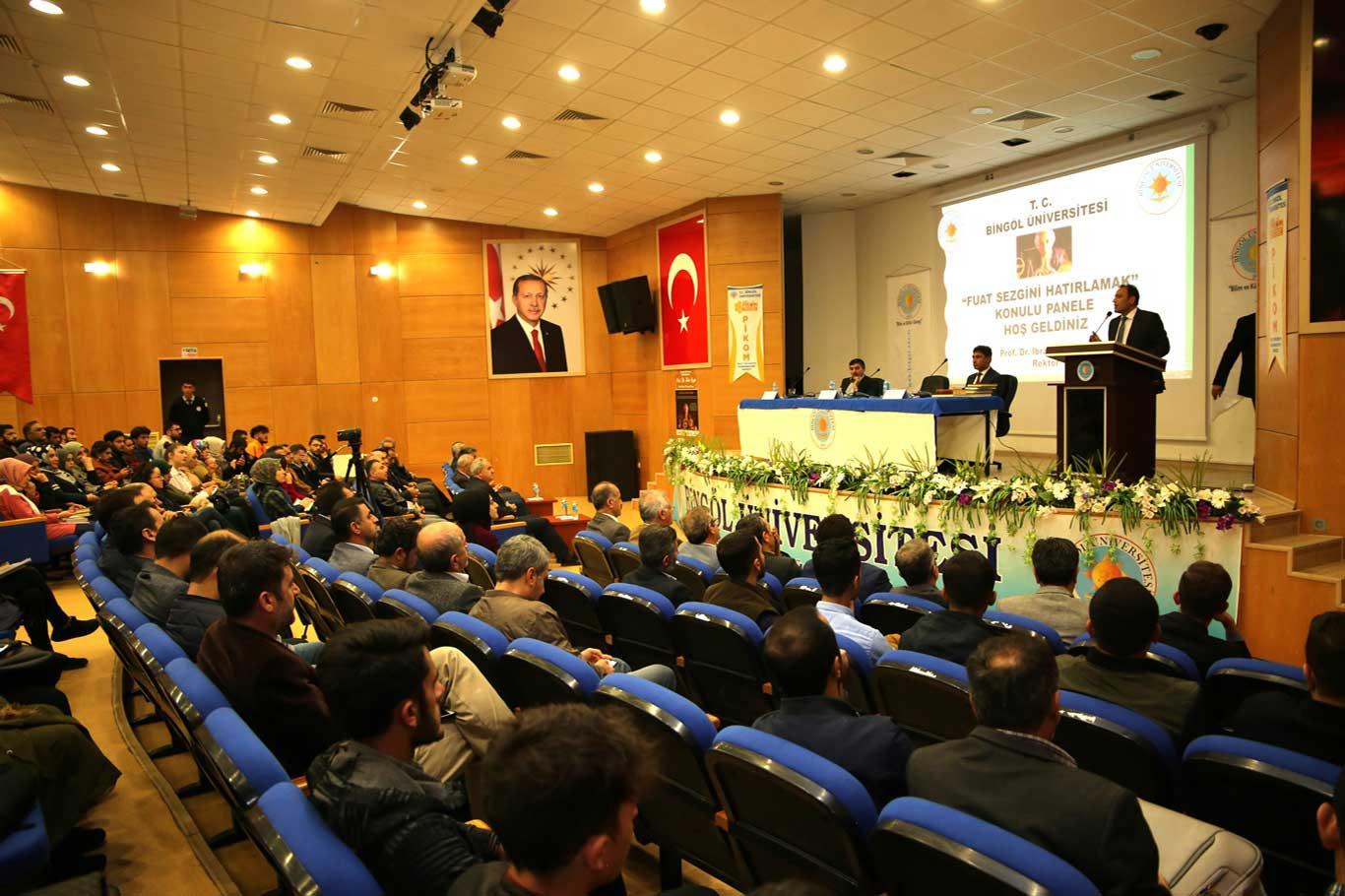 'Fuat Sezgin yitik hazineler kâşifidir'