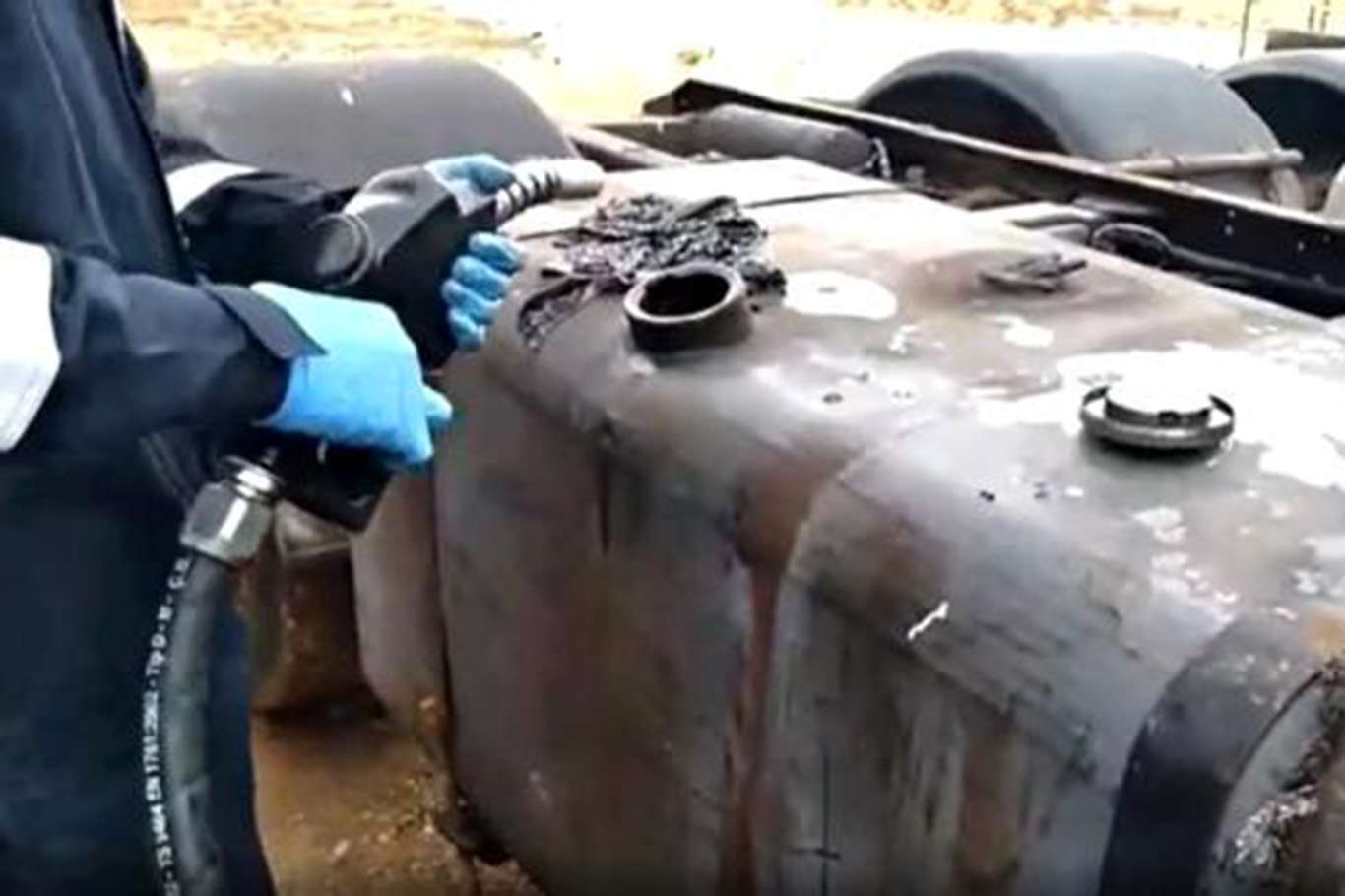 Gaziantep'te 8 bin litre kaçak akaryakıt ele geçirildi