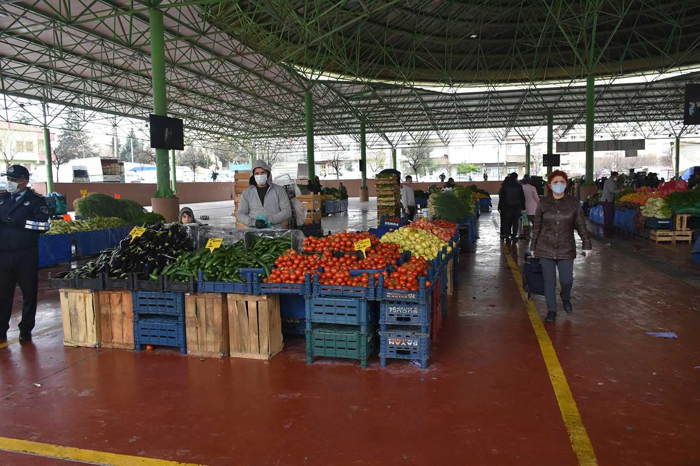 Gaziantep'te kurulan semt pazarlarının günleri değişti