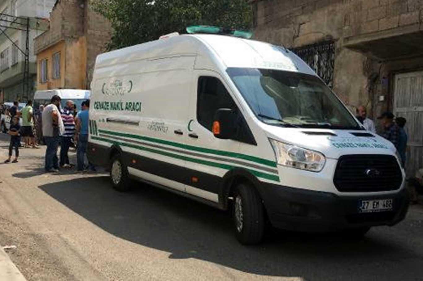 "Genç kız tartıştığı komşusunu öldürdü" iddiası
