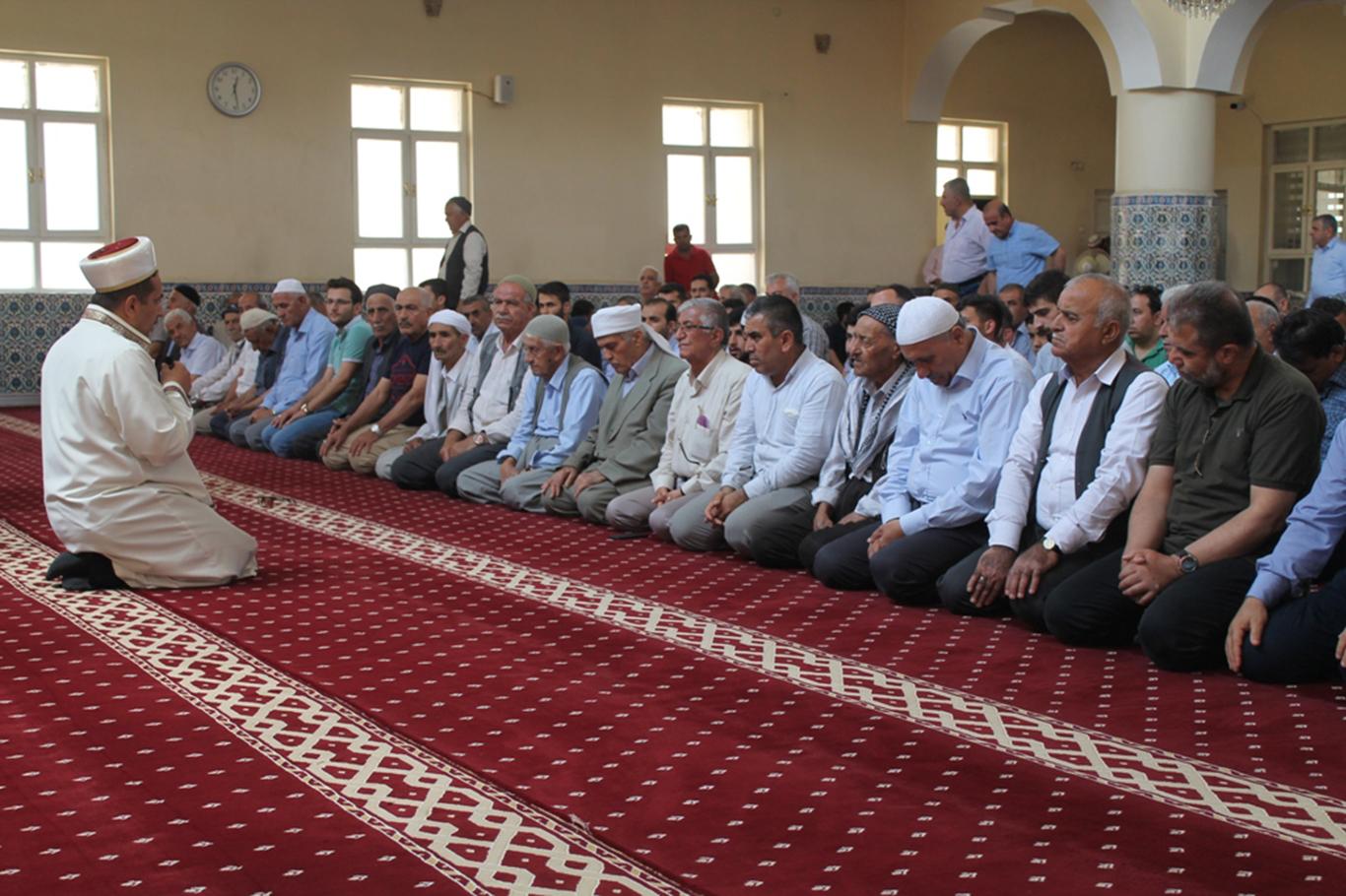 Gıyabi cenaze namazında "vahdet" mesajı