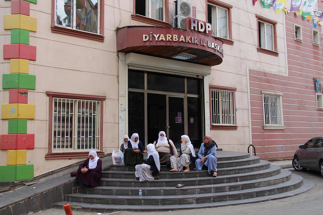 "HDP oğlumu kandırmış bu cümleler ona ait değil"