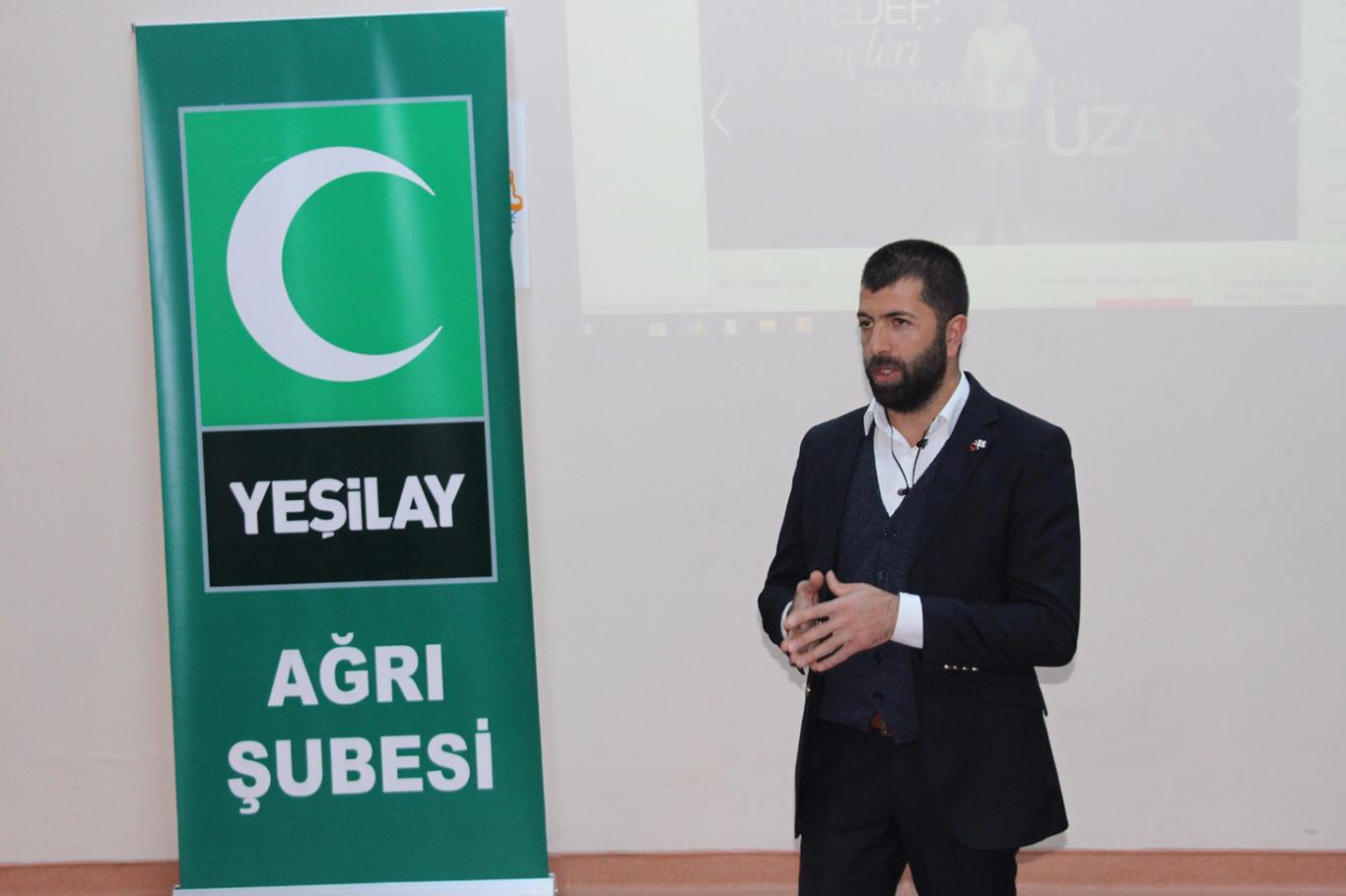 "Her 3 yetişkinden biri sigara kullanıyor"