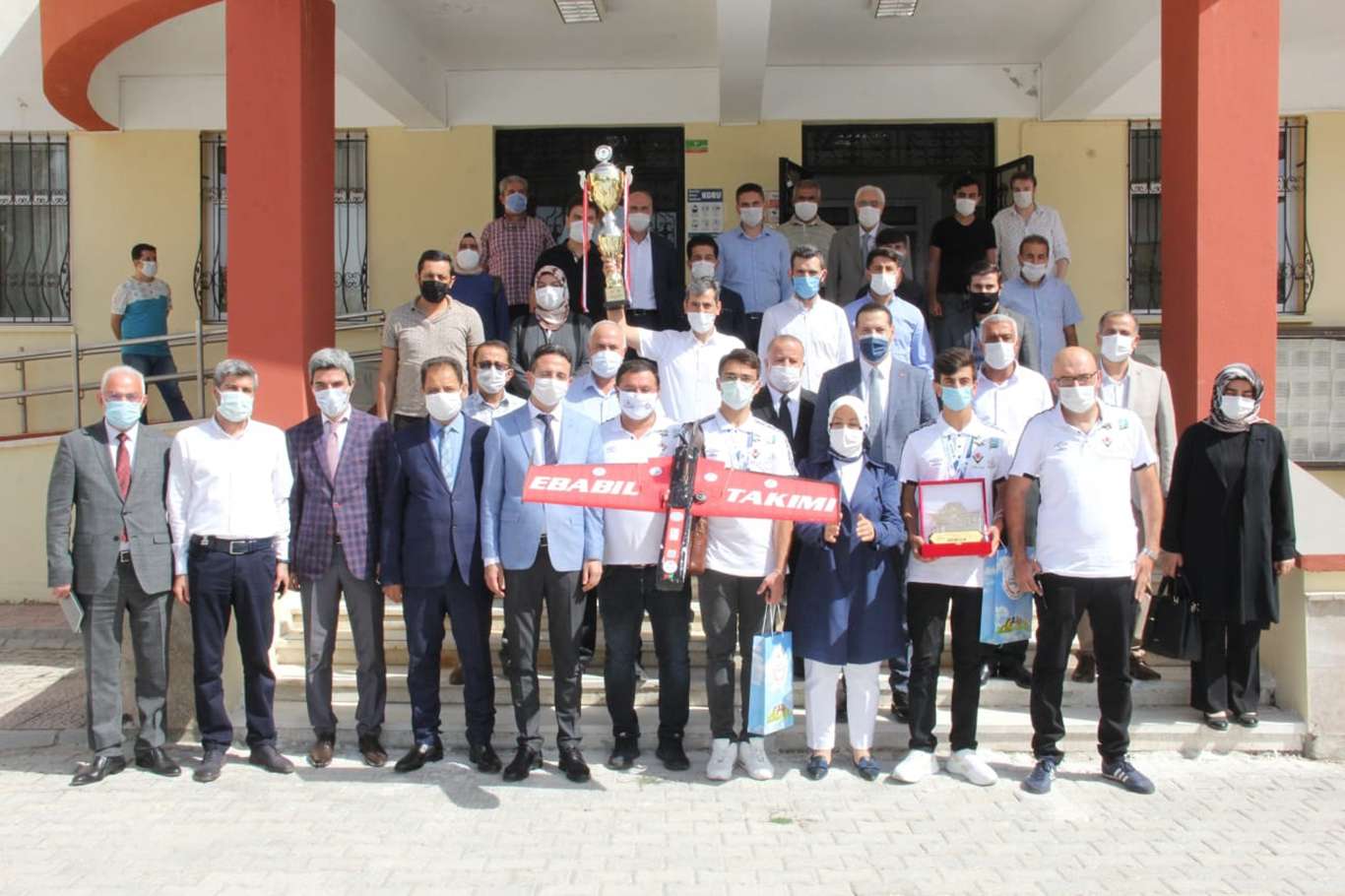 Hobi olarak başladılar, katıldıkları TEKNOFEST'te Türkiye 1’incisi oldular
