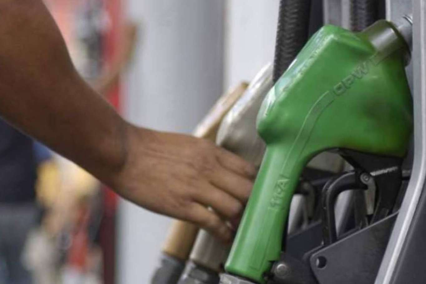 Honduras, akaryakıt fiyatlarını bir aylığına dondurdu