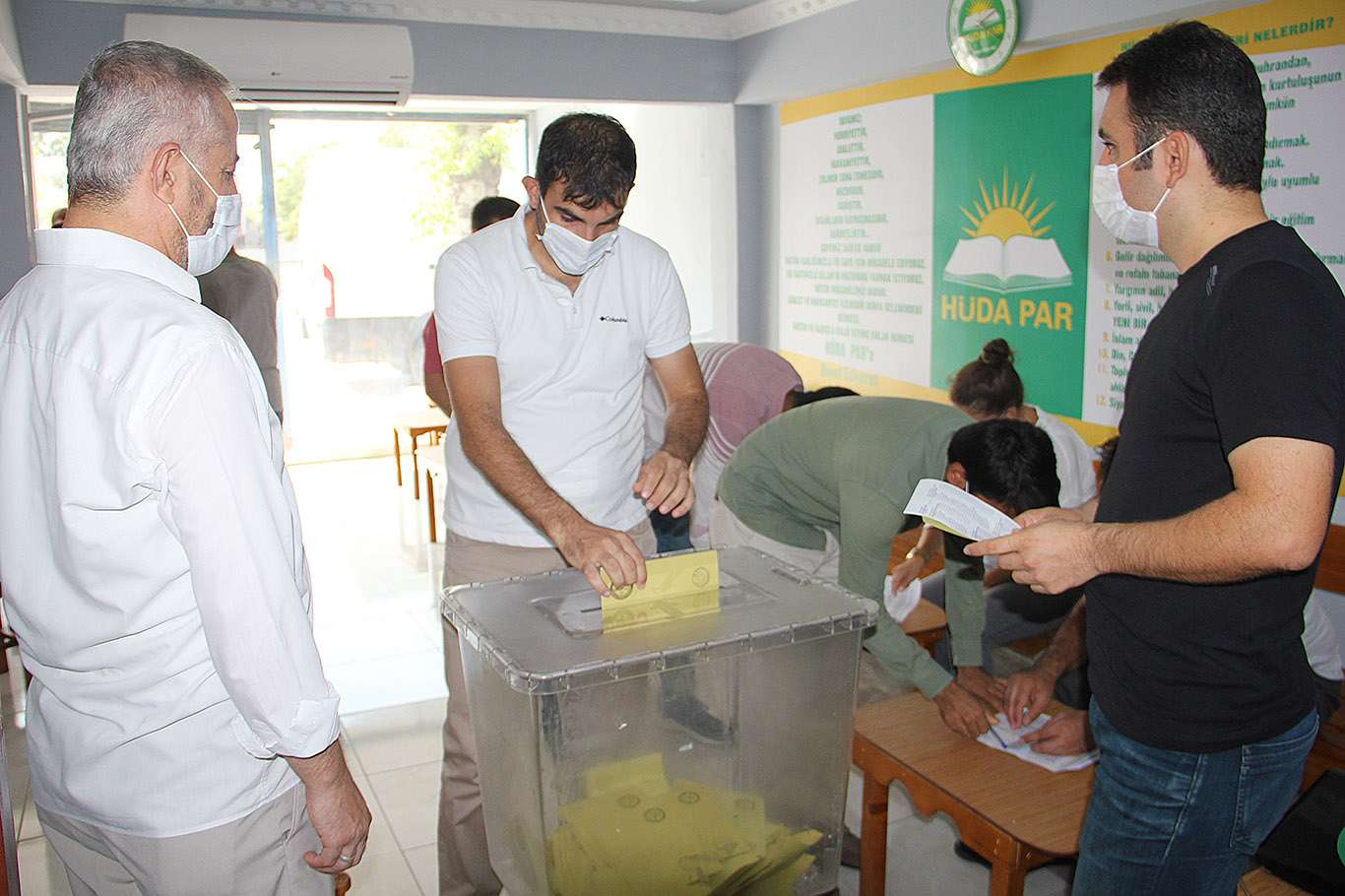 HÜDA PAR Adana 3'üncü Olağan Kongresi yapıldı