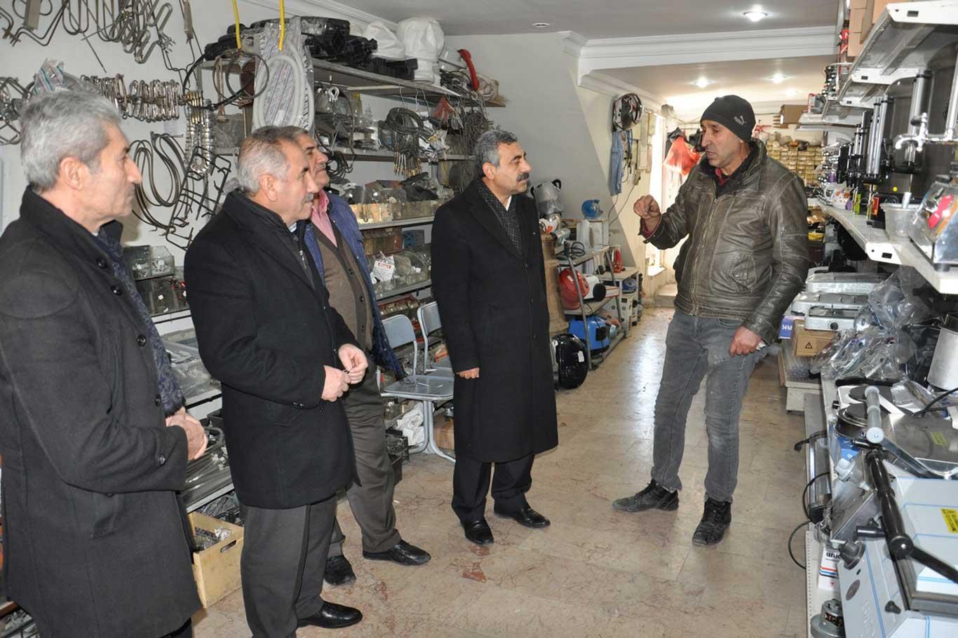 HÜDA PAR Batman İl Başkanı Şahin: "Esnaf, piyasanın durgunluğundan şikâyetçi"