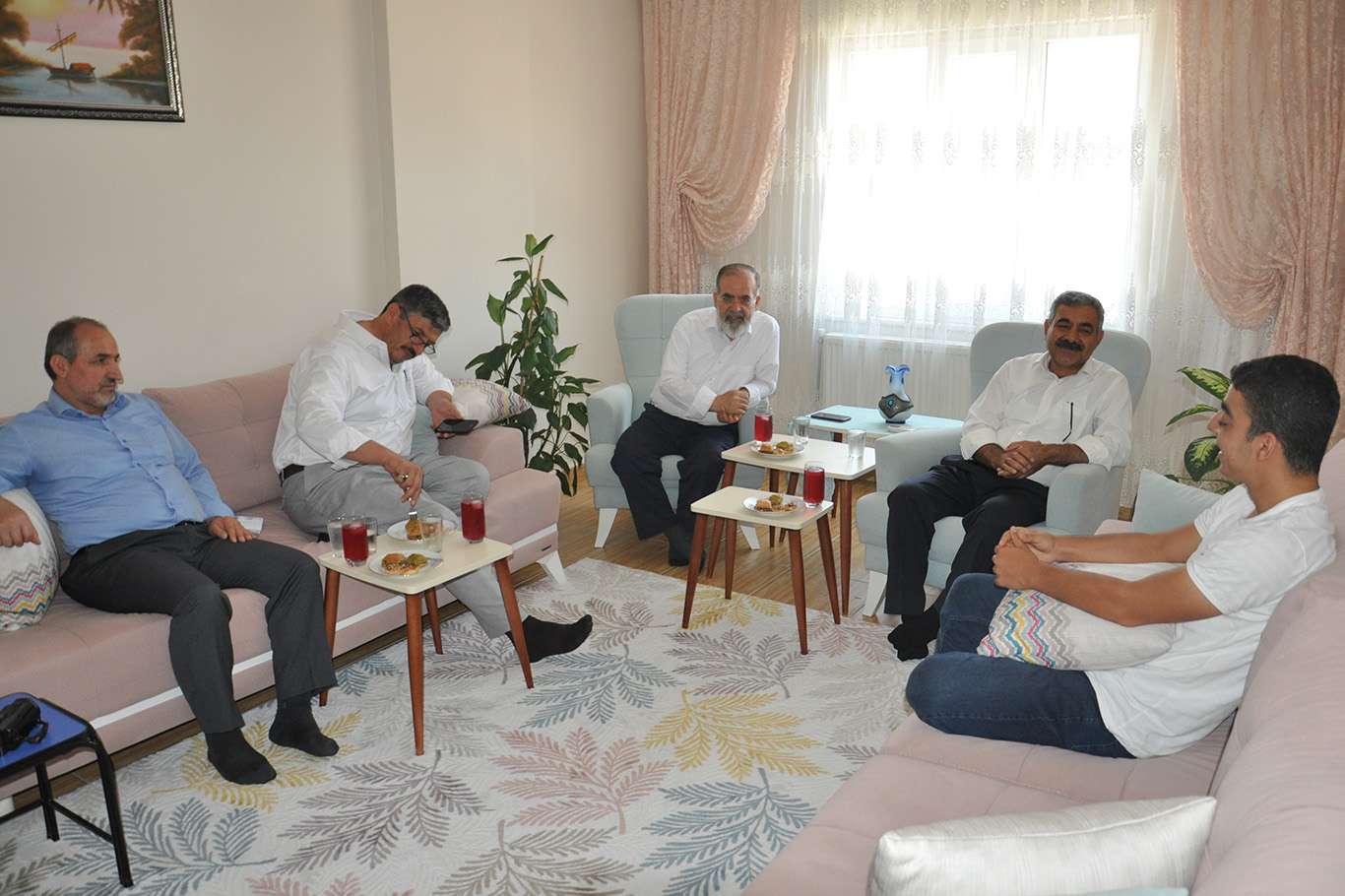 HÜDA PAR Batman İl Teşkilatı’ndan şehid ve tutuklu ailelerine ziyaret