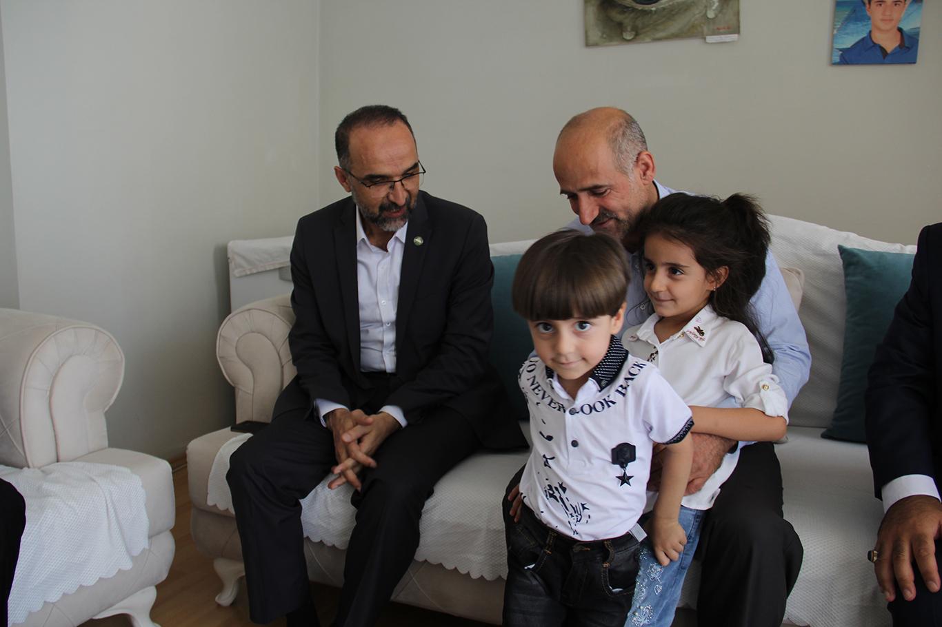HÜDA PAR Genel Başkanı Sağlam’dan şehid ailelerine ziyaret