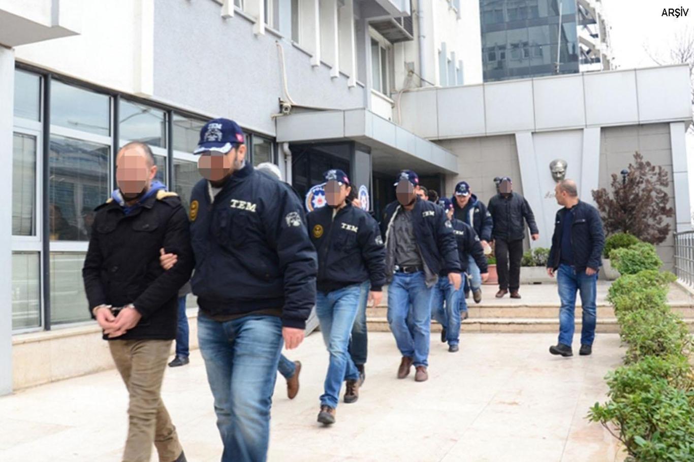 İhraç edilmiş 58 polis hakkında gözaltı kararı