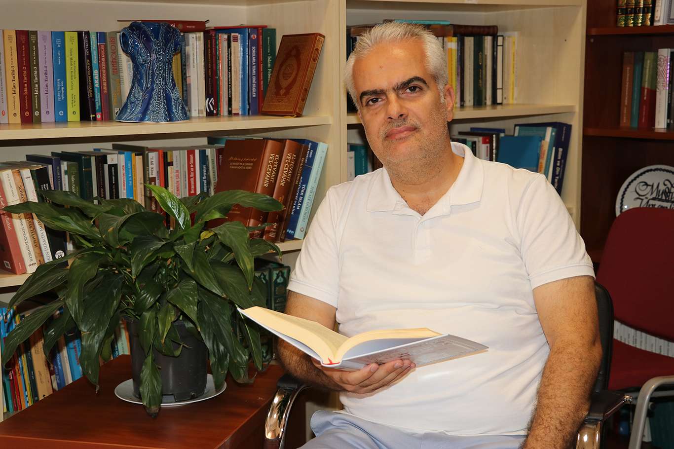 Her zaman ve mekanda Müslümanlar için yegane örnek: Hazreti Muhammed