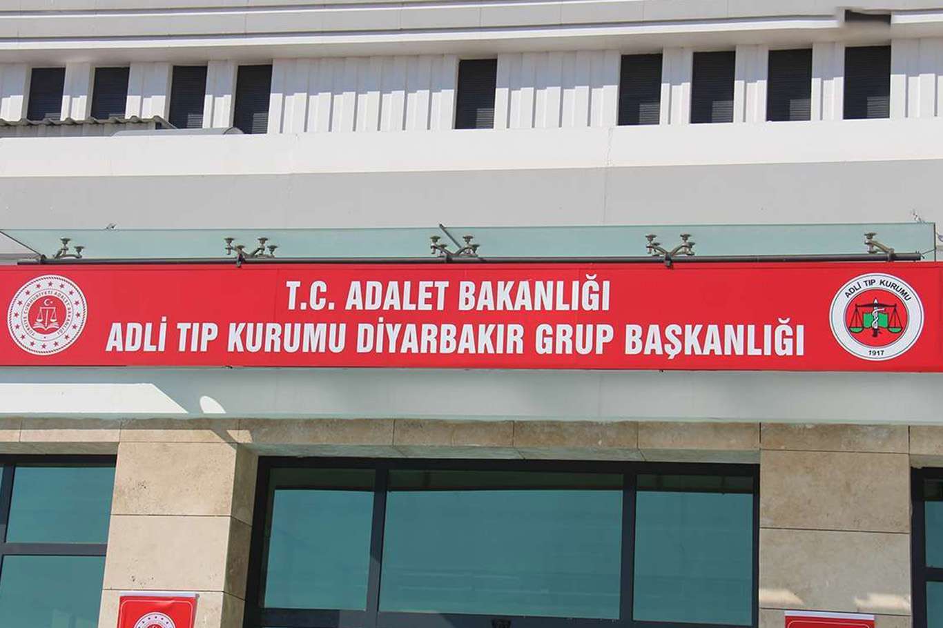 İnşaattan düşen işçi hayatını kaybetti