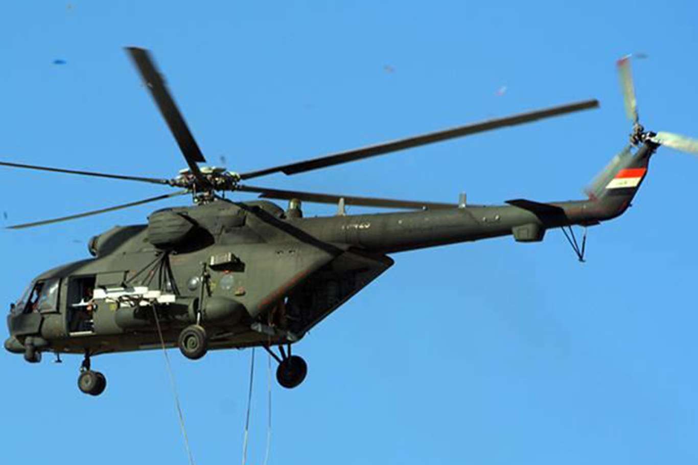 Irak'ta askeri helikopter düştü: 5 ölü
