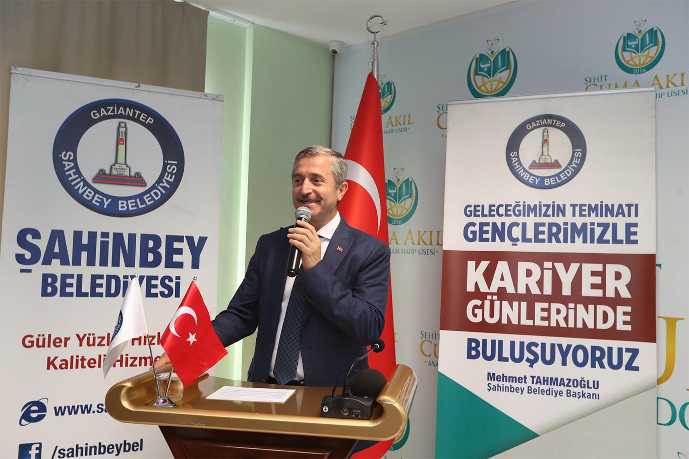 "İslam'ın ilk emri 'oku'dur"