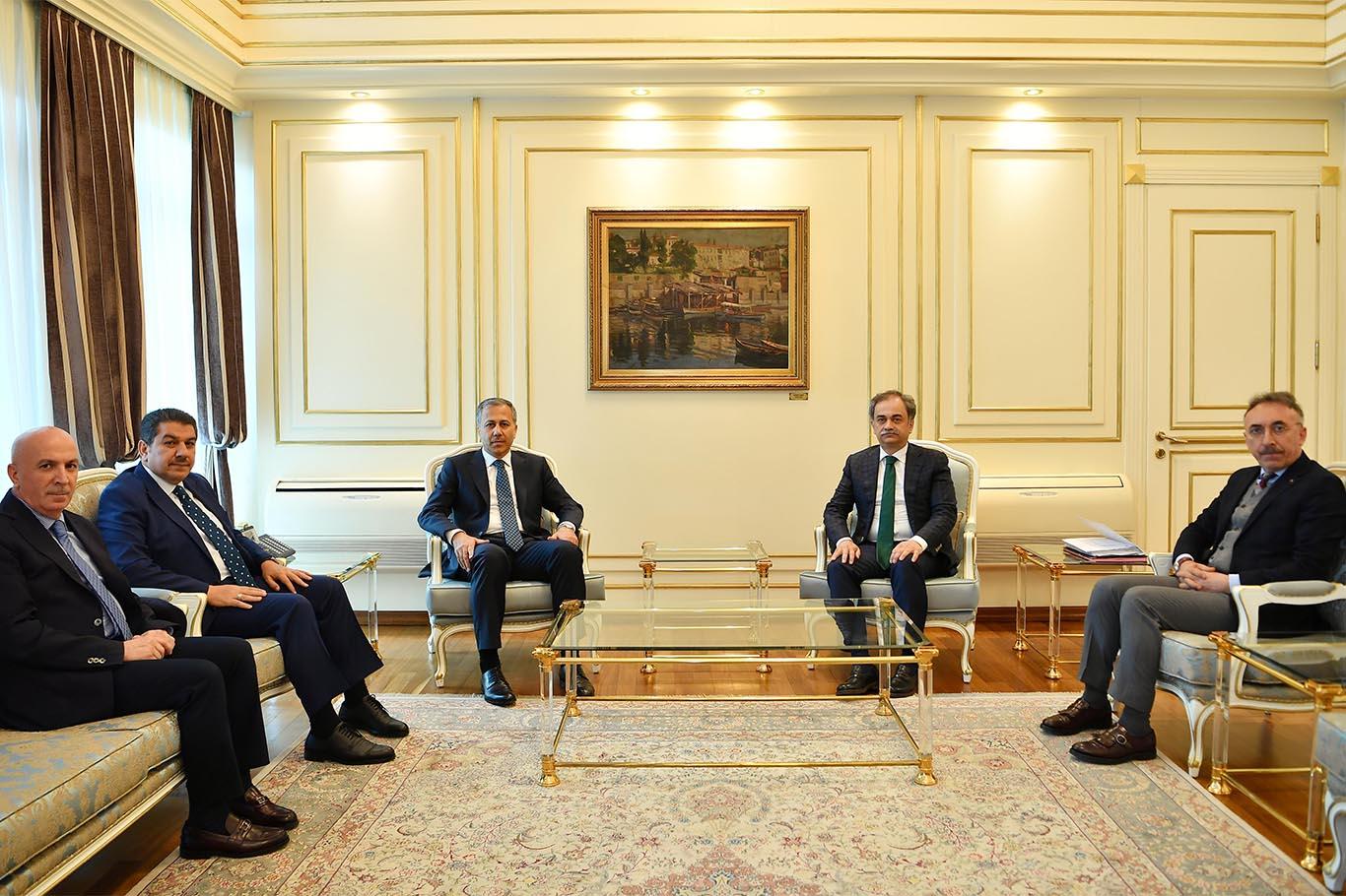  İstanbul Valisi Yerlikaya, İBB Başkan Vekilliği görevine başladı