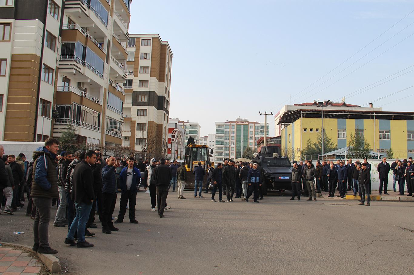 ​Kadın ve erkek pazarcılar arasında "pazar yeri" gerginliği