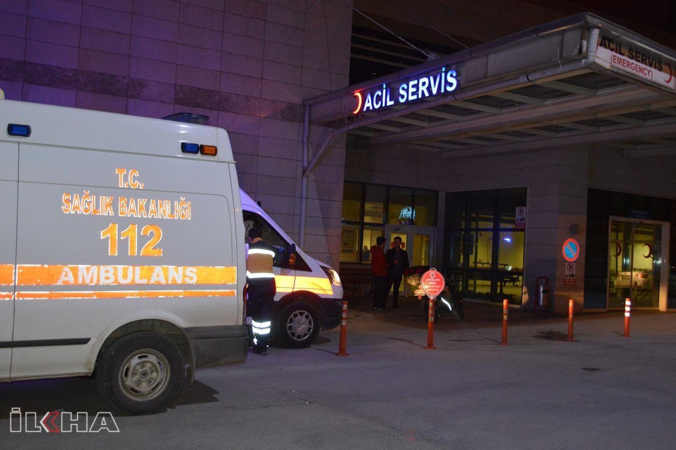 Kayseri'de minibüsle otomobil çarpıştı: 13 yaralı