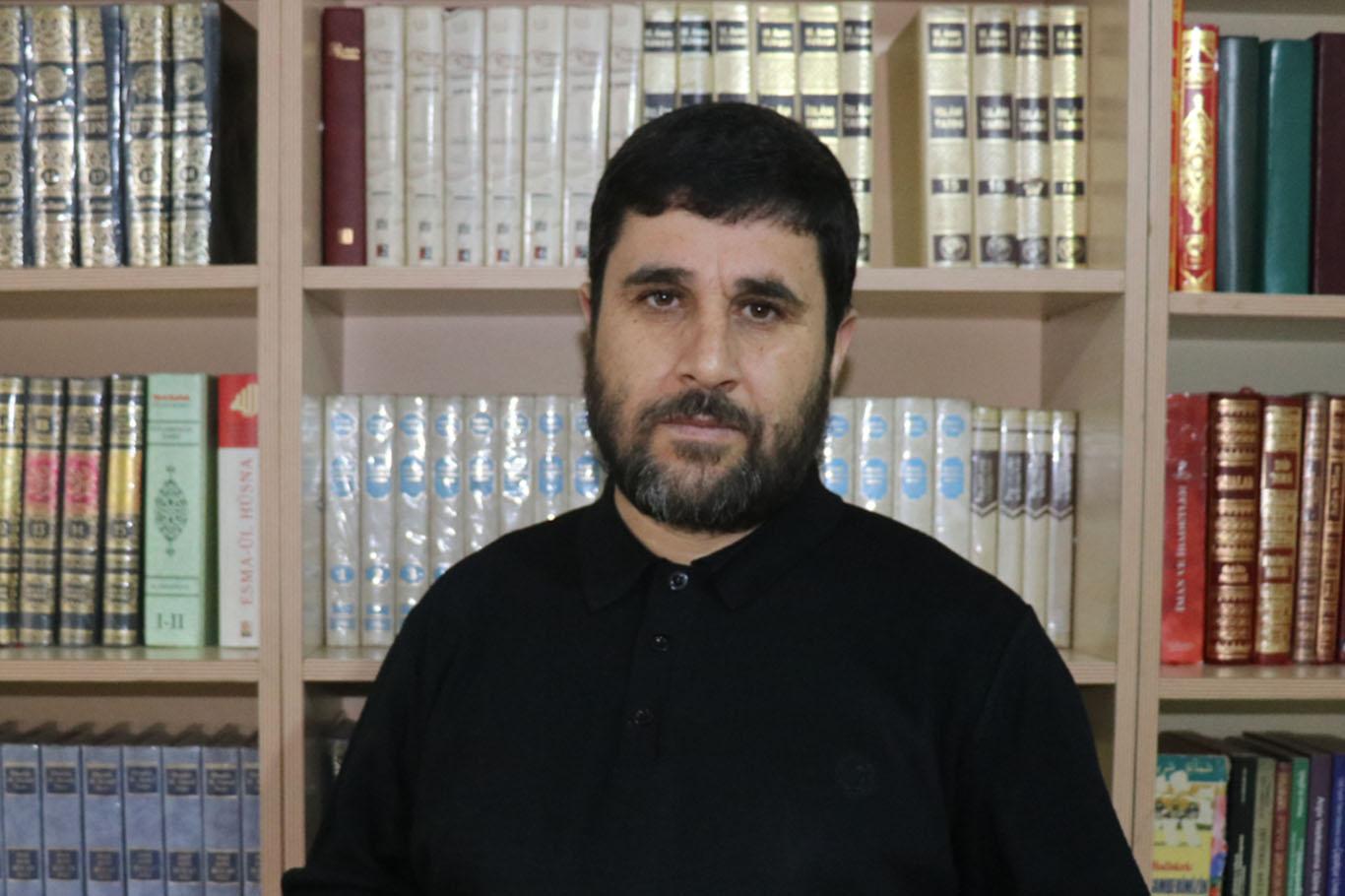"Kitap en sağlıklı bilgiye ulaşma yöntemidir"