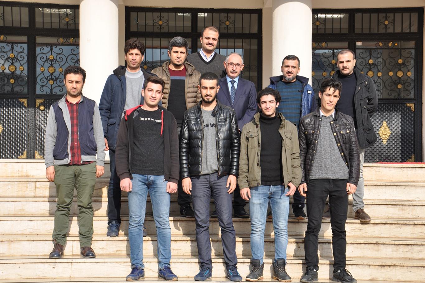 KPSS’de derece yapan öğrenciler atama bekliyor