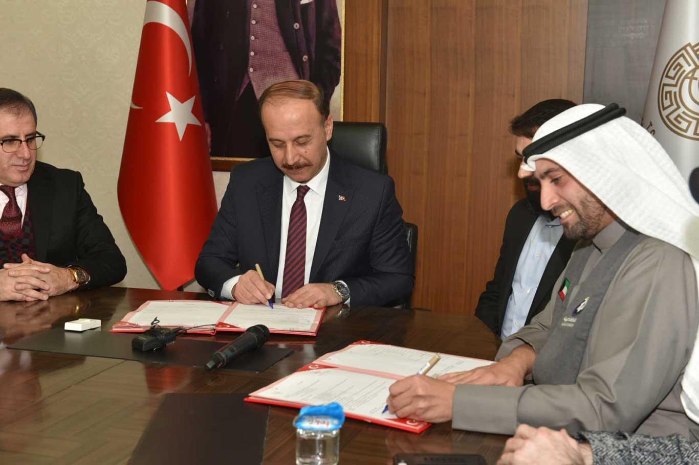Kuveytli hayırseverler Şanlıurfa'da okul onaracak