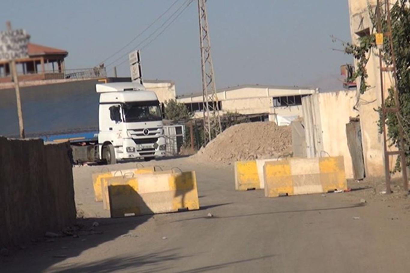 Mahallelinin tepkisiyle dar sokak ağır tonajlı araçlara kapatıldı