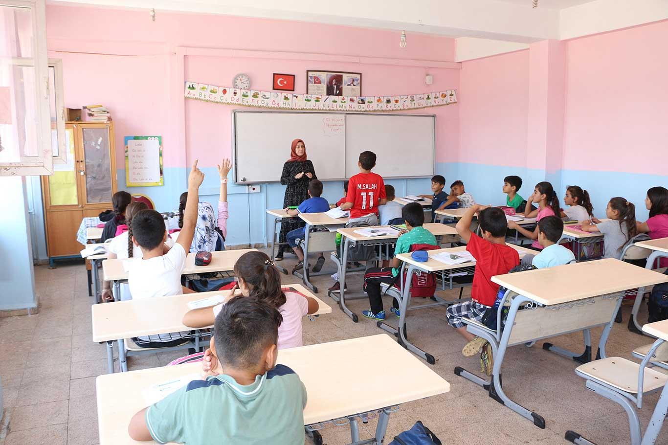 Mardin’de 250 bin öğrenci karnesiz ilk ara tatile girdi