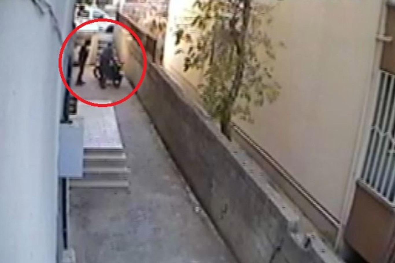 Motosiklet hırsızlığı kameralara yansıdı