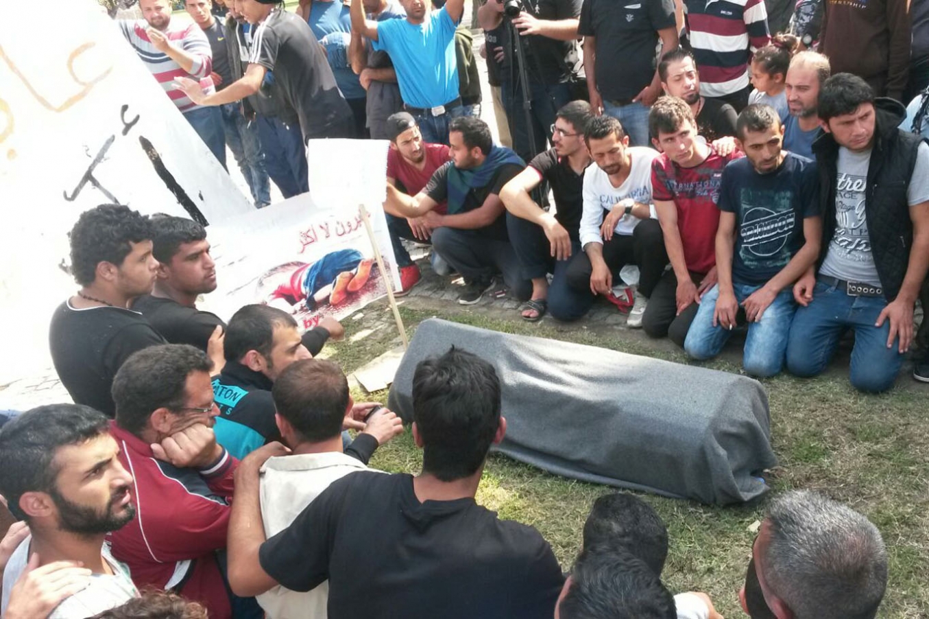 Mültecilerin Sarayiçi’nde bekleyişleri devam ediyor