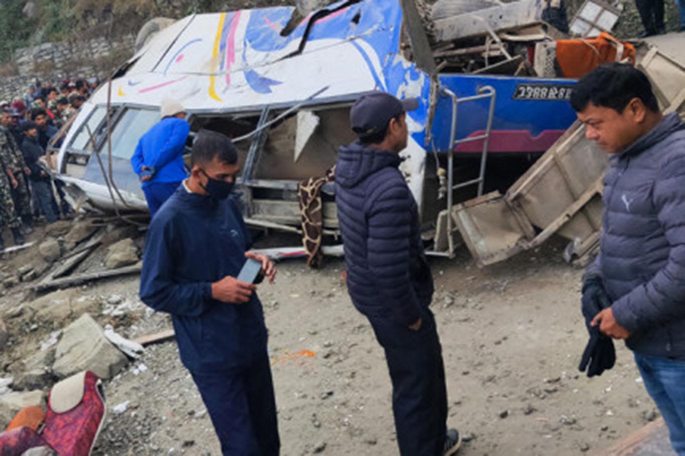 Nepal'de kaza: 14 ölü
