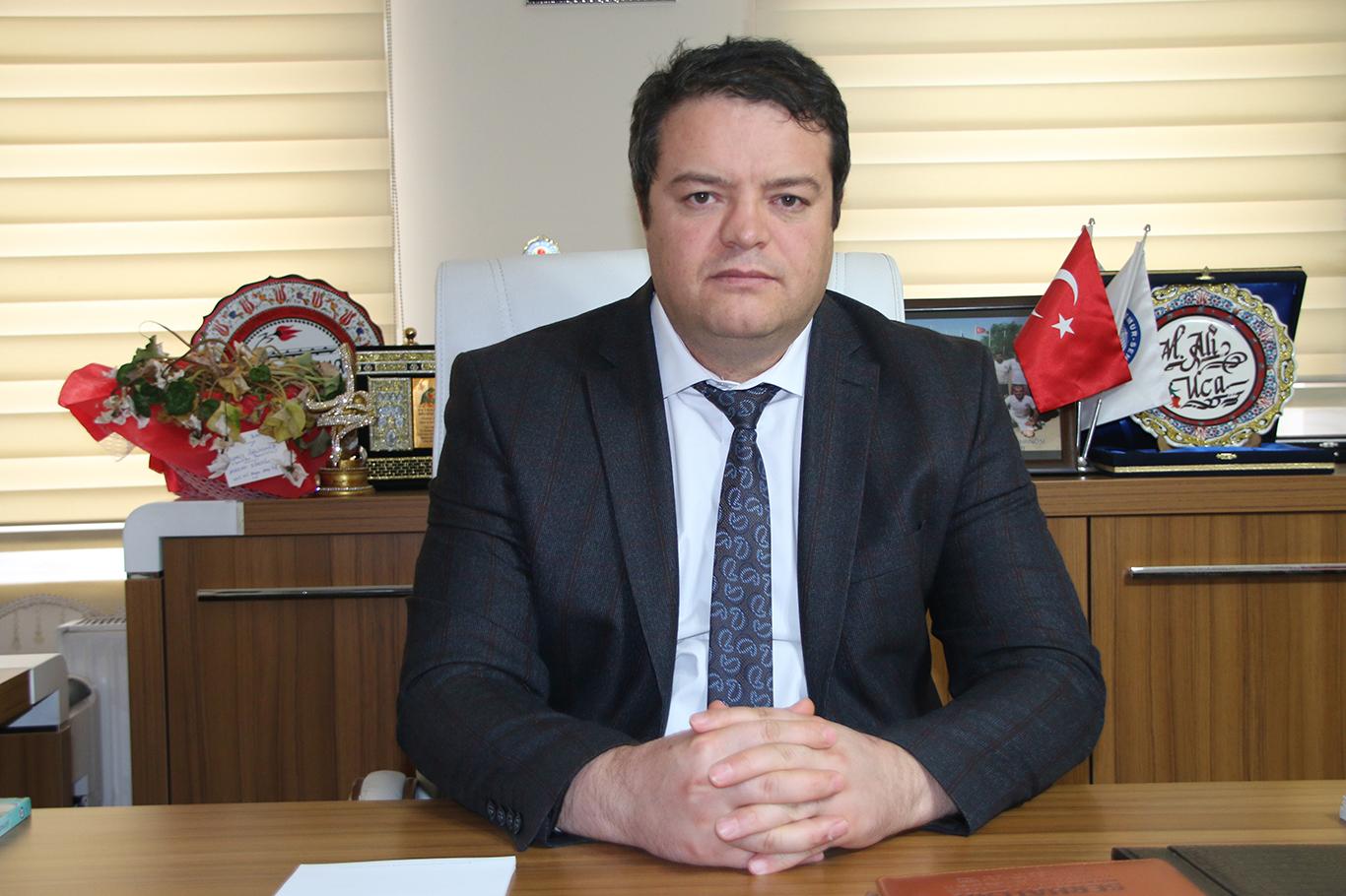 Öğrenci velisi okul müdürünü darp etti