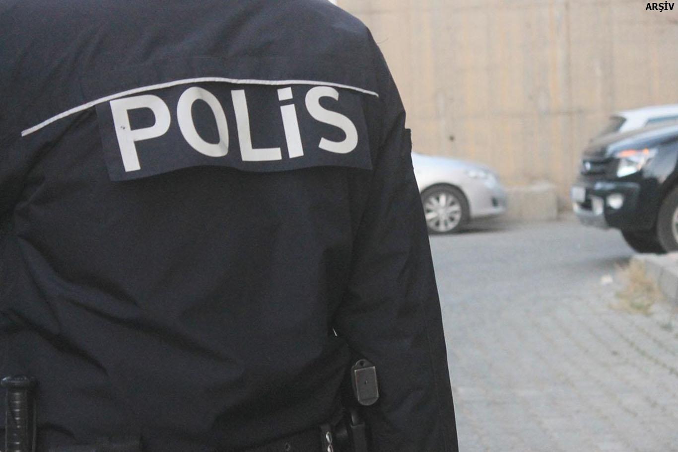 Olay yerine giden polis kafasından vuruldu