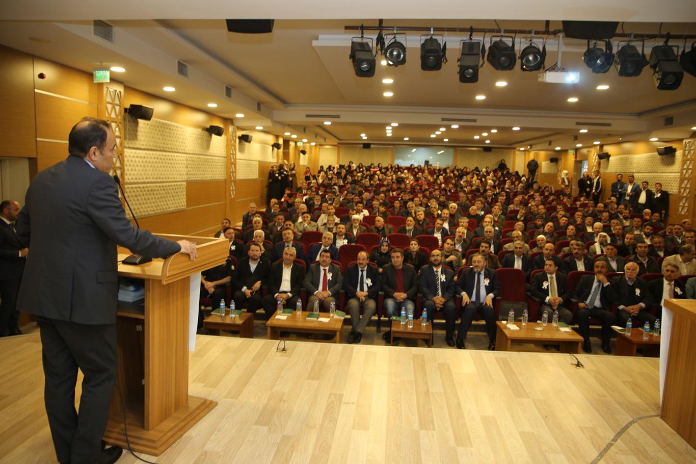 O’nun yaşadığı gibi yaşamaya çalışırsak huzur bulabiliriz”  