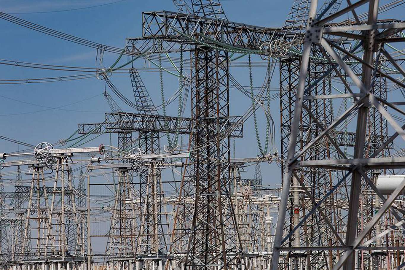 Orta Asya'daki elektrik kesintilerinden 40 milyon kişi etkilendi