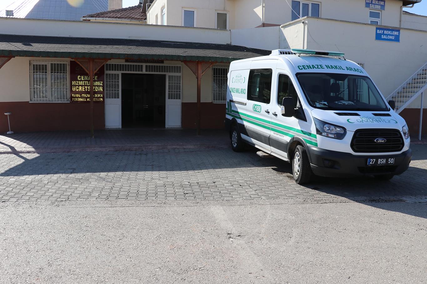 Otomobil takla attı: Bir ölü 4 yaralı