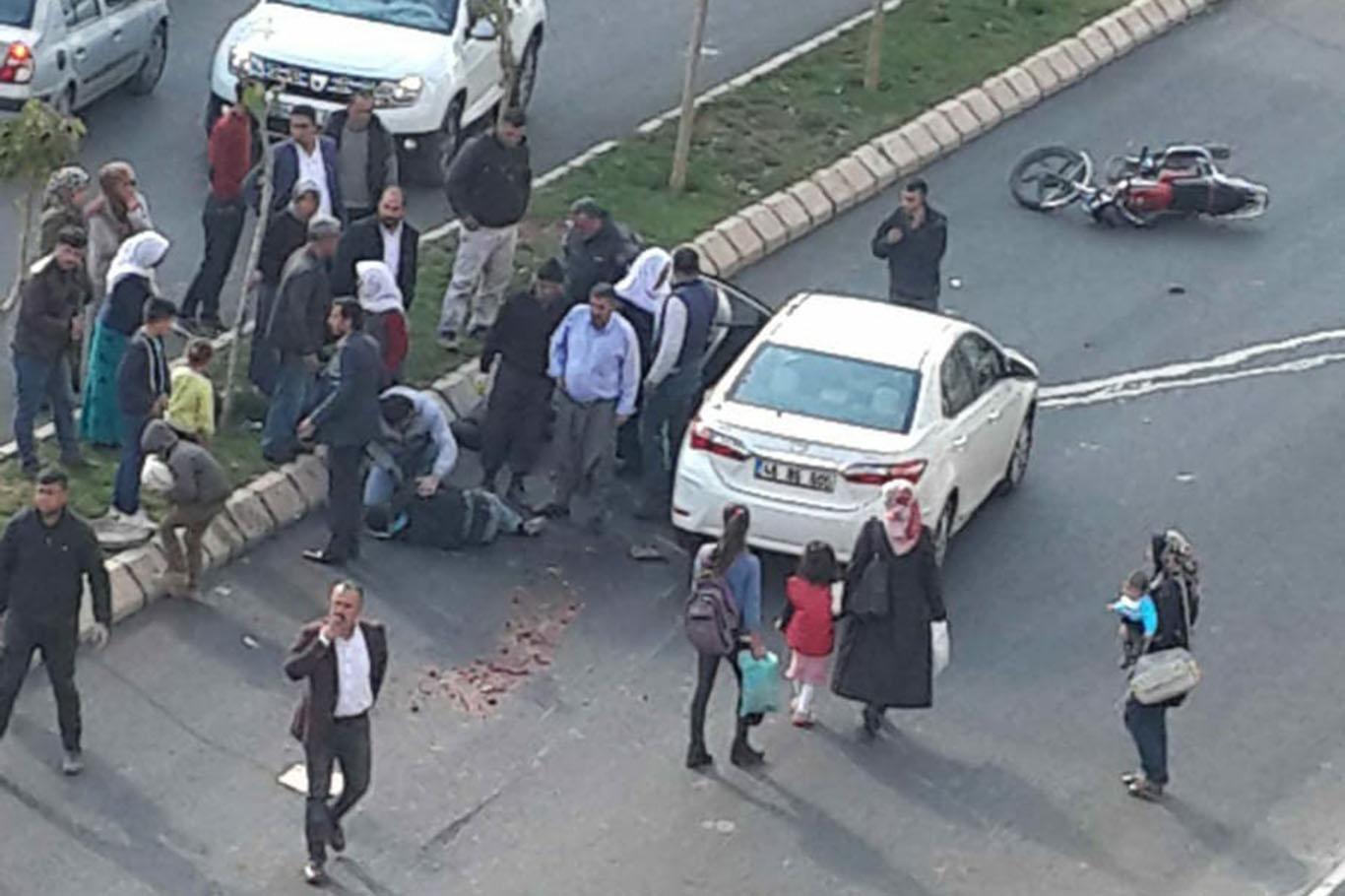 Otomobil ve motosiklet çarpıştı: 2 yaralı