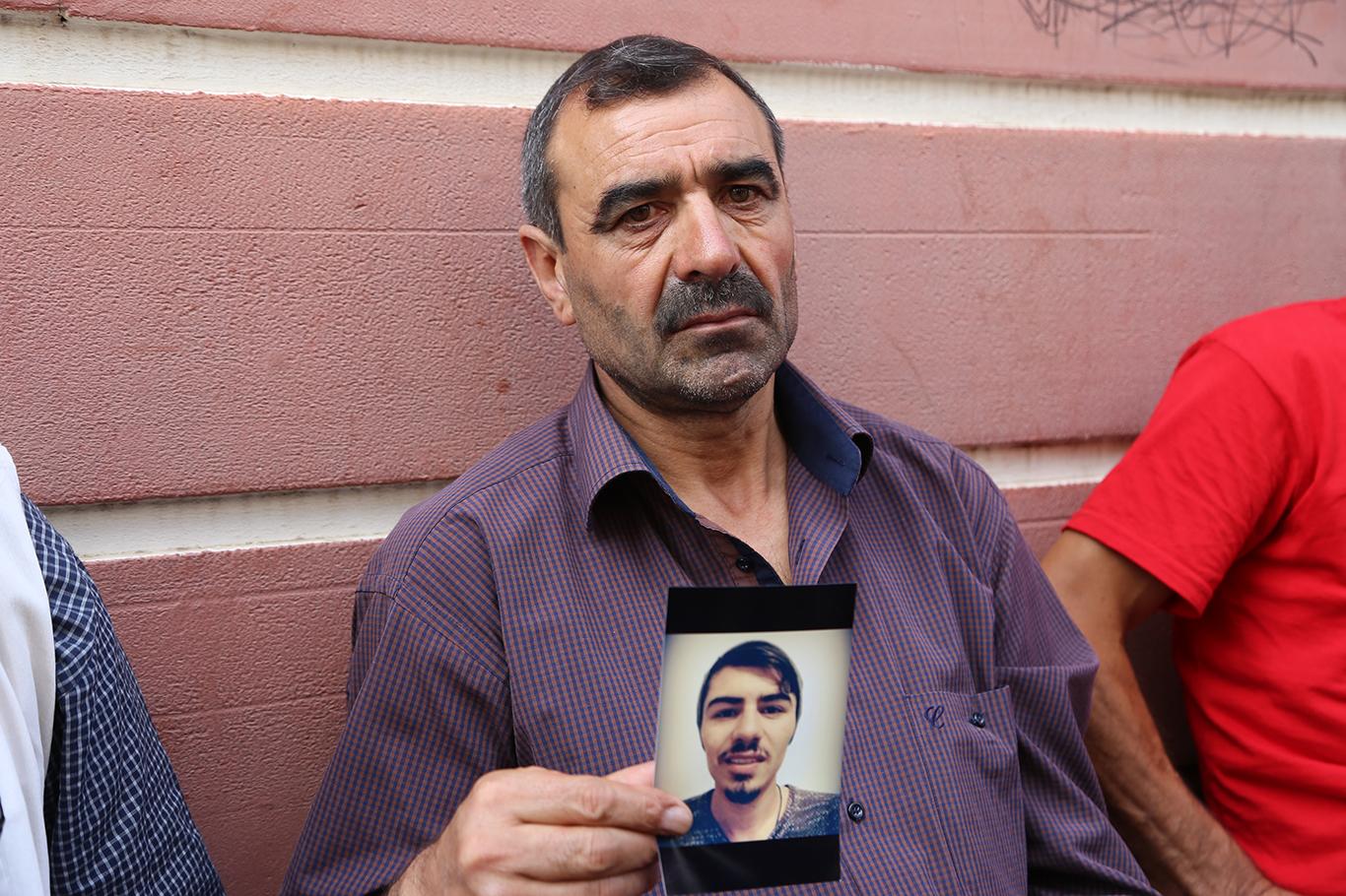 Oturma eylemindeki ailelerin sayısı 33'e yükseldi