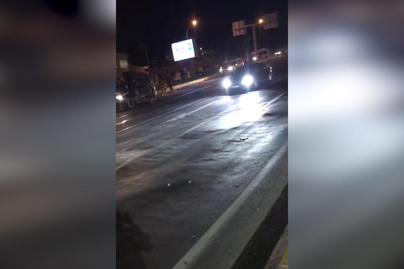 Patlama nedeniyle karayolu trafiğe kapandı