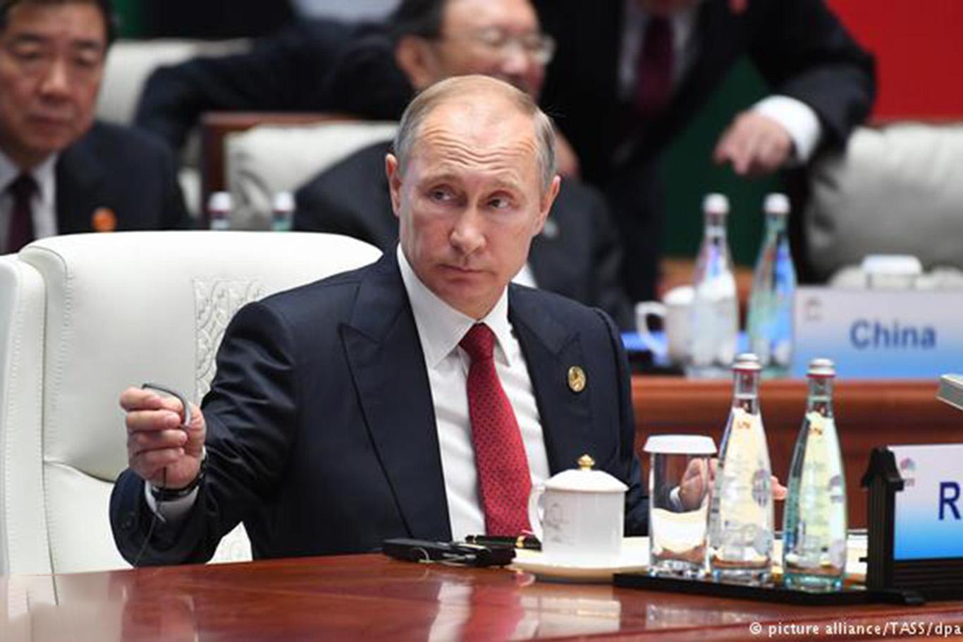Putin: Salgın nedeniyle her bölgedeki her kişi için mücadele etmeliyiz