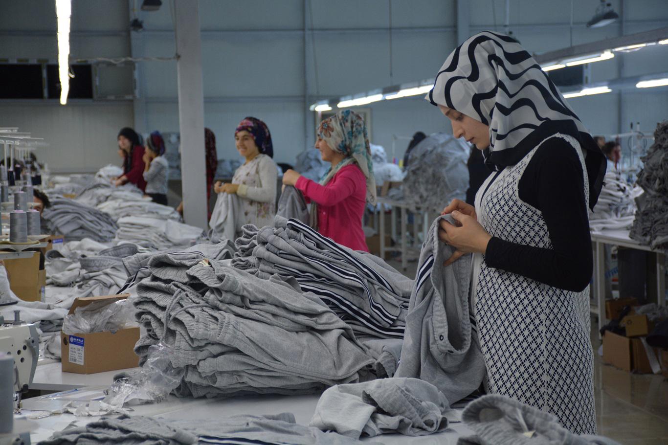 Ramazan'da işçiler gece vardiyasında
